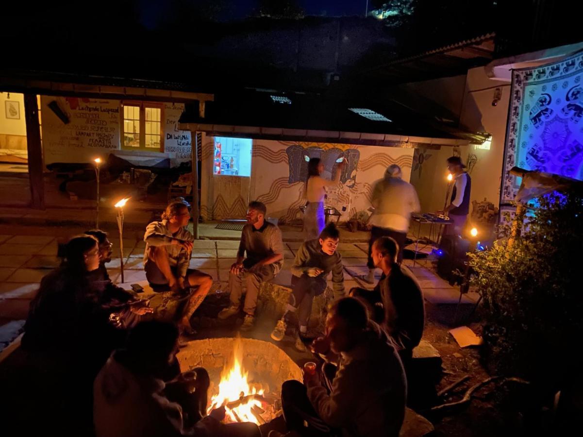 נוארה אליה Laughing Leopard Hostel מראה חיצוני תמונה