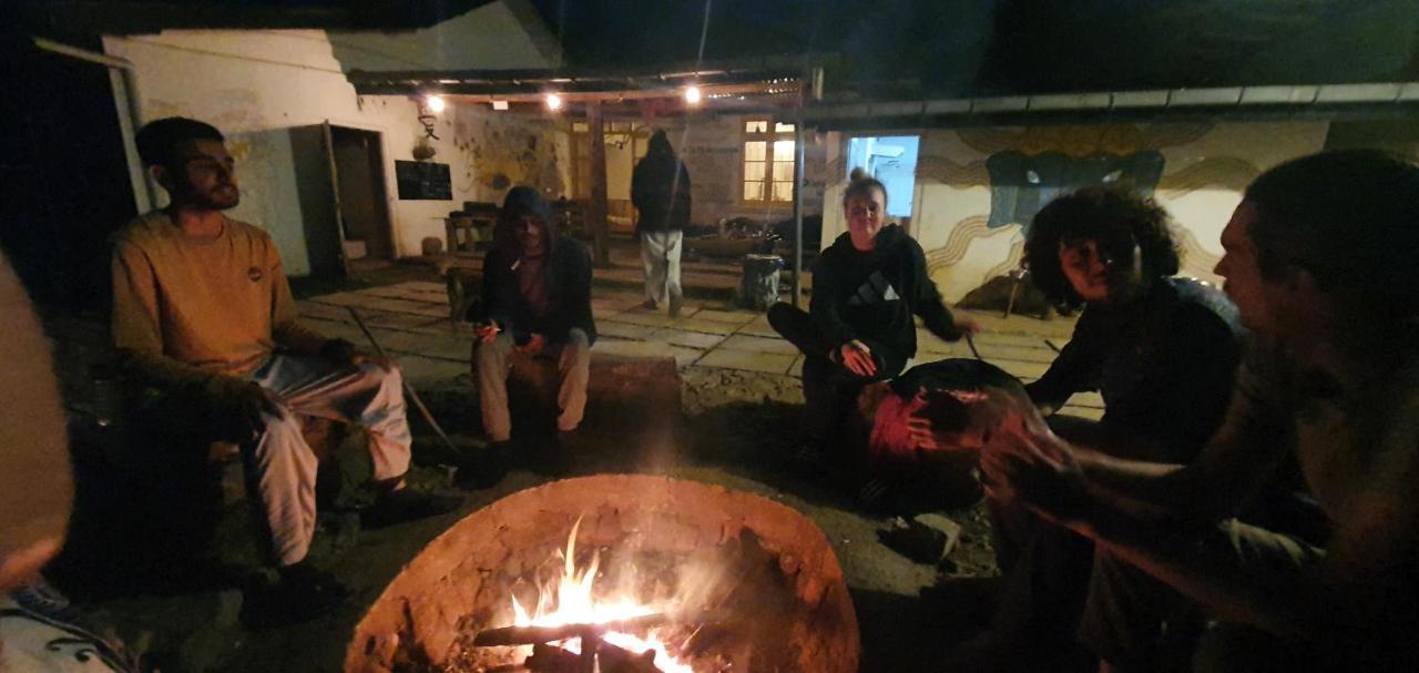 נוארה אליה Laughing Leopard Hostel מראה חיצוני תמונה